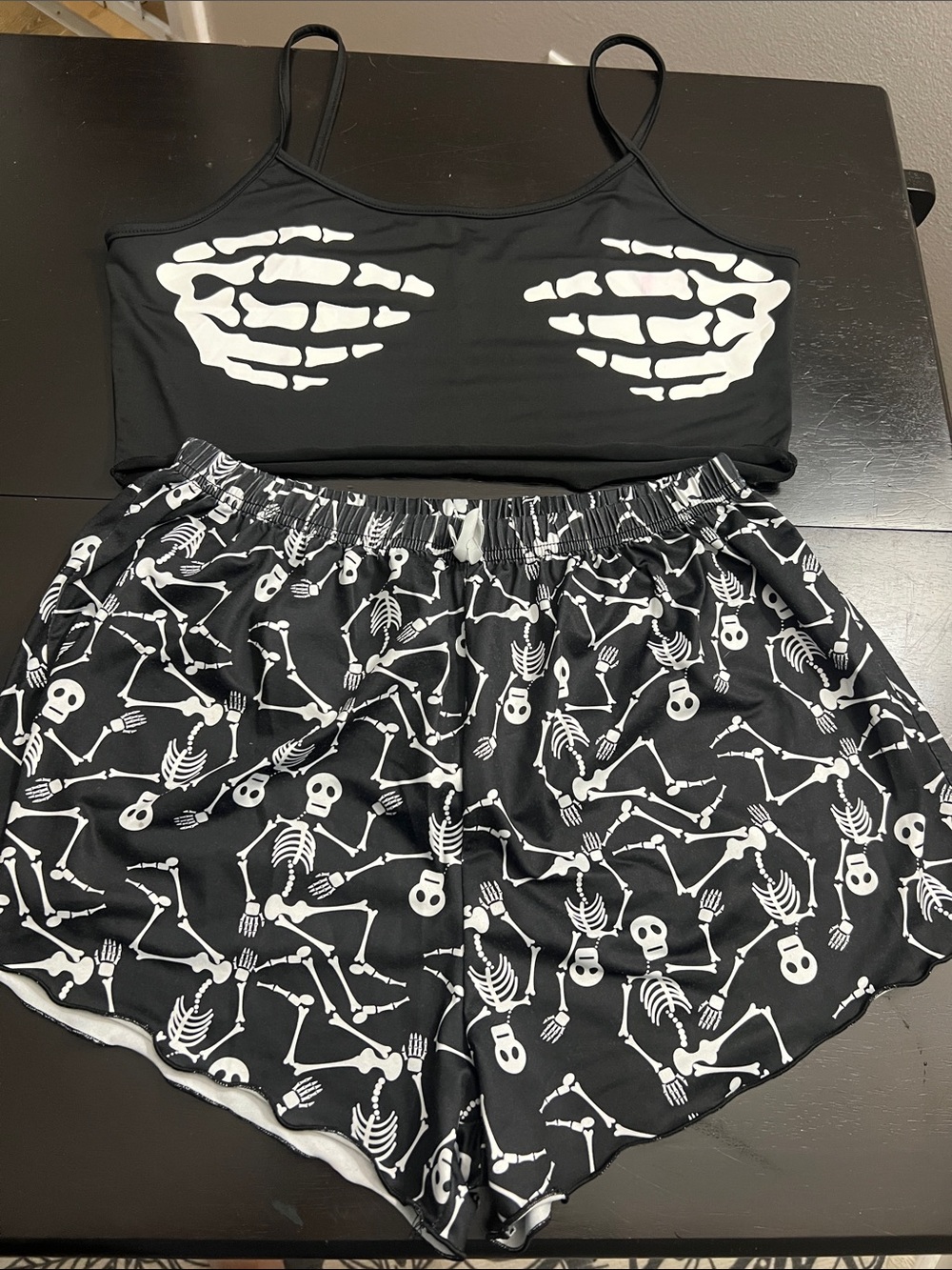 Black Skeleton Print Women's Sleep Set - Two-Piece Pajama Set